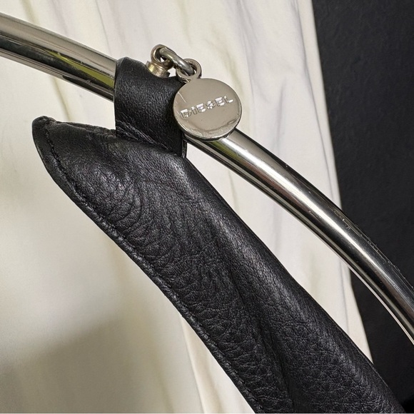 Vintage Diesel Space Y2K Liquid Space Leather Hoop Circle Round Bag - Picture 6 of 17